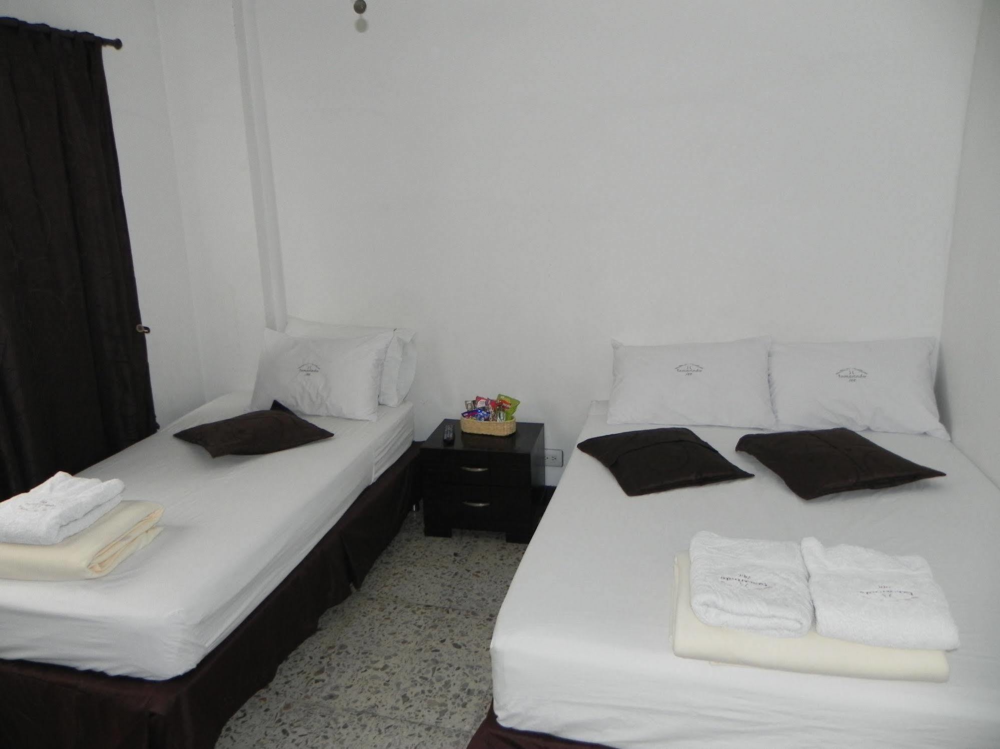 Hostal Tamarindo Inn Medellin Exterior photo